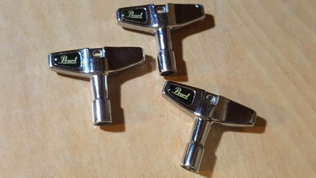 pearl k-050 drum tuning key (Category: Musical Instruments) located in Paranaque City. Submitted by kutoi.ancheta (Listing ID 1068308923, Image 2). Description: pearl k-050 drum tuning key ₱600 take both as is only! no warranties! pm for inquiries... #pearl #k050 #drumkey.