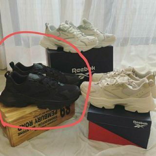 Reebok 老爹鞋