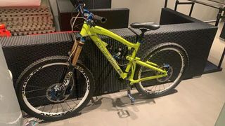 （分類：）位於 。 由 lhon13 提交（商品編號 1068247454，圖片 1）。簡介： 。
