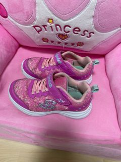 (Category: ) located in . Submitted by pinkypig83 (Listing ID 1068324121, Image 1). Description: .