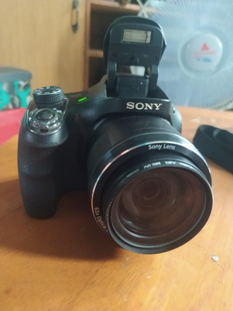 Sony DSC-H400 Camera (COMPLETE SET) (Category: Video Cameras) located in Manila. Submitted by thegirlwiththecardigan (Listing ID 1068259840, Image 1). Description: Only used 2-3 times. Sobrang lightly used. Original price: 16,999 Specs: https://www.sony.com.ph/electronics/cyber-shot-compact-cameras/dsc-h400/specifications Complete set with box, camera bag, memory card, charger and user manual. With lens protector, and dust blower (for cleaning) N