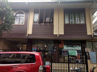 Sta Mesa 3 Door Residential apartment w/ Income