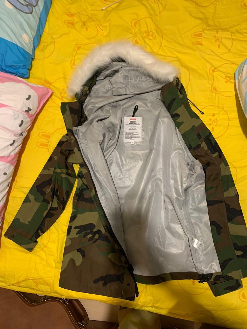 Supreme military taped seam jacket m, 男裝, 外套及戶外衣服- Carousell
