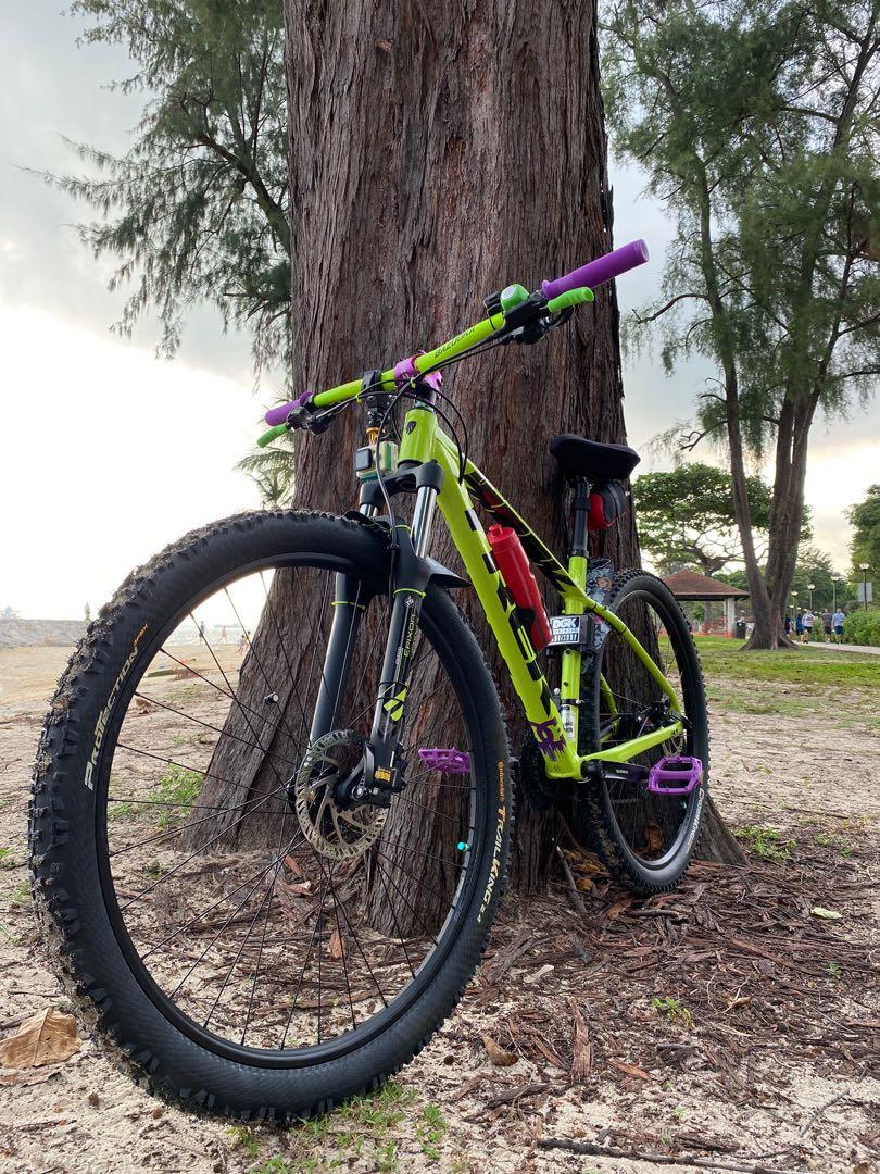 Trek Marlin, Sports Equipment, Bicycles 