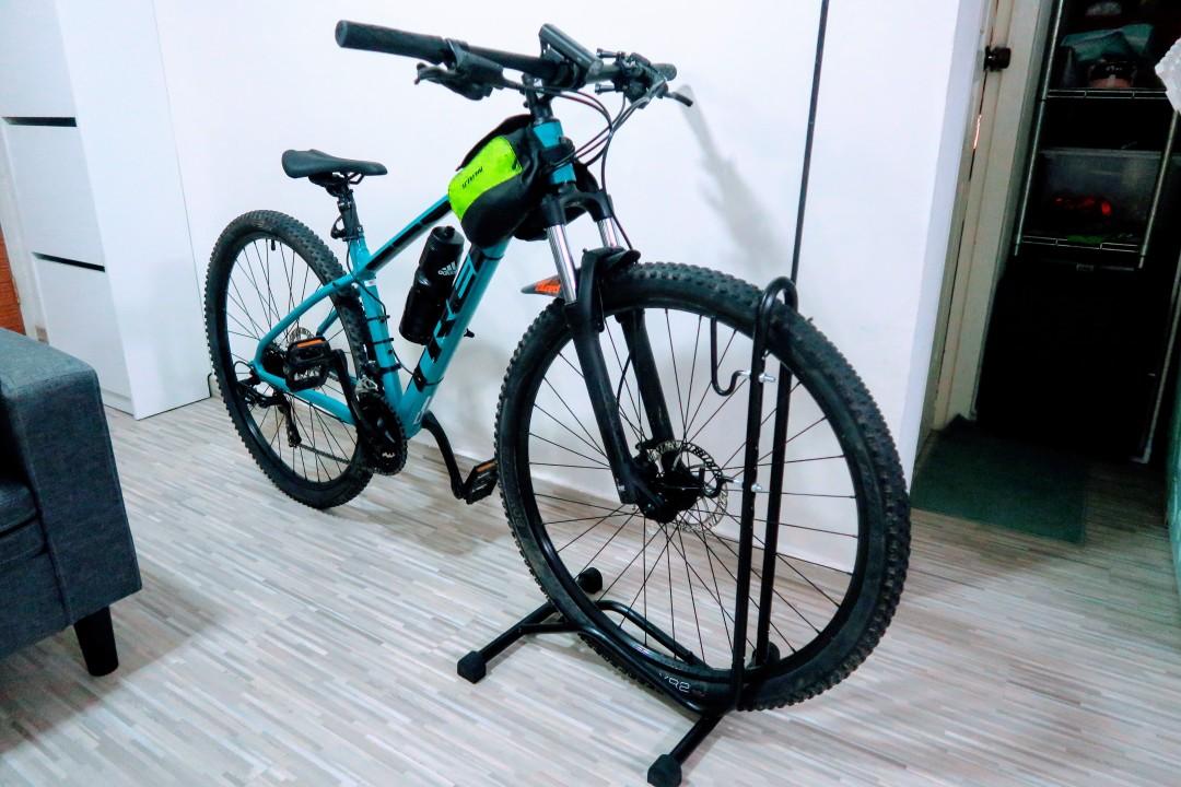 Trek marlin deals 5 accessories