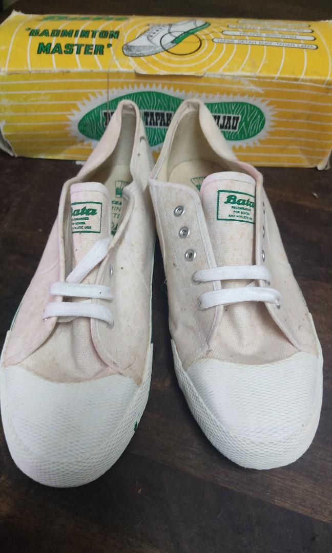 Vintage best sale bata shoes