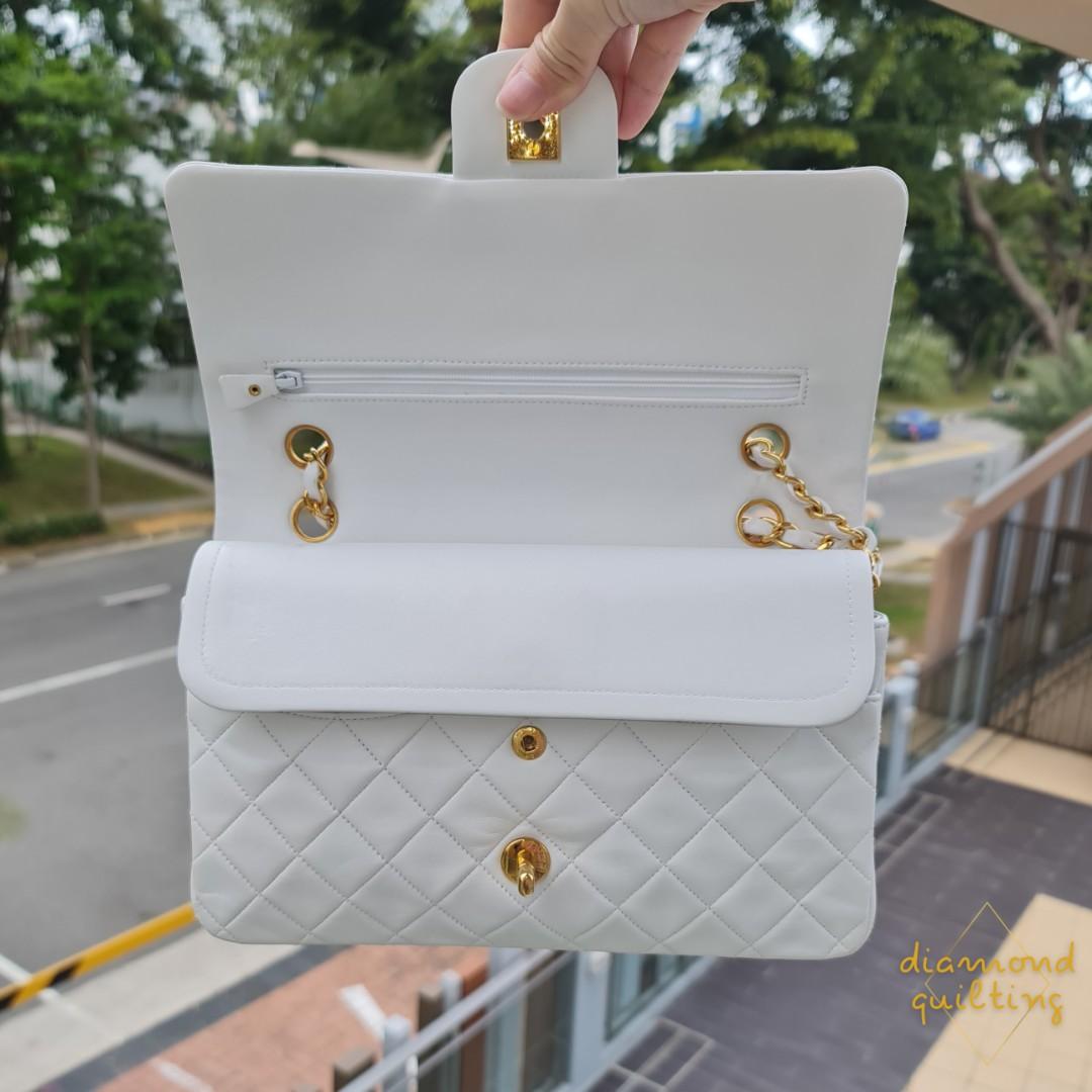 CHANEL WHITE CLASSIC FLAP MEDIUM LAMBSKIN BAG VINTAGE 24K GHW GOLD HARDWARE  WHITE DOUBLE FLAP SMALL
