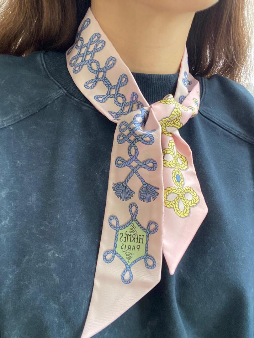 Twilly Scarf Galons Et Brandebourgs Twilly Hermes Silk Twilly