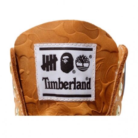 BAPE X TIMBERLAND CHUKKA BOOTS MENS Size 9.5 Dead Stock Rare