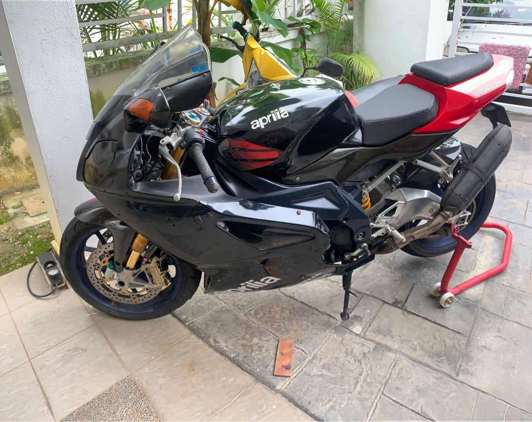 Aprilia discount 1000cc price
