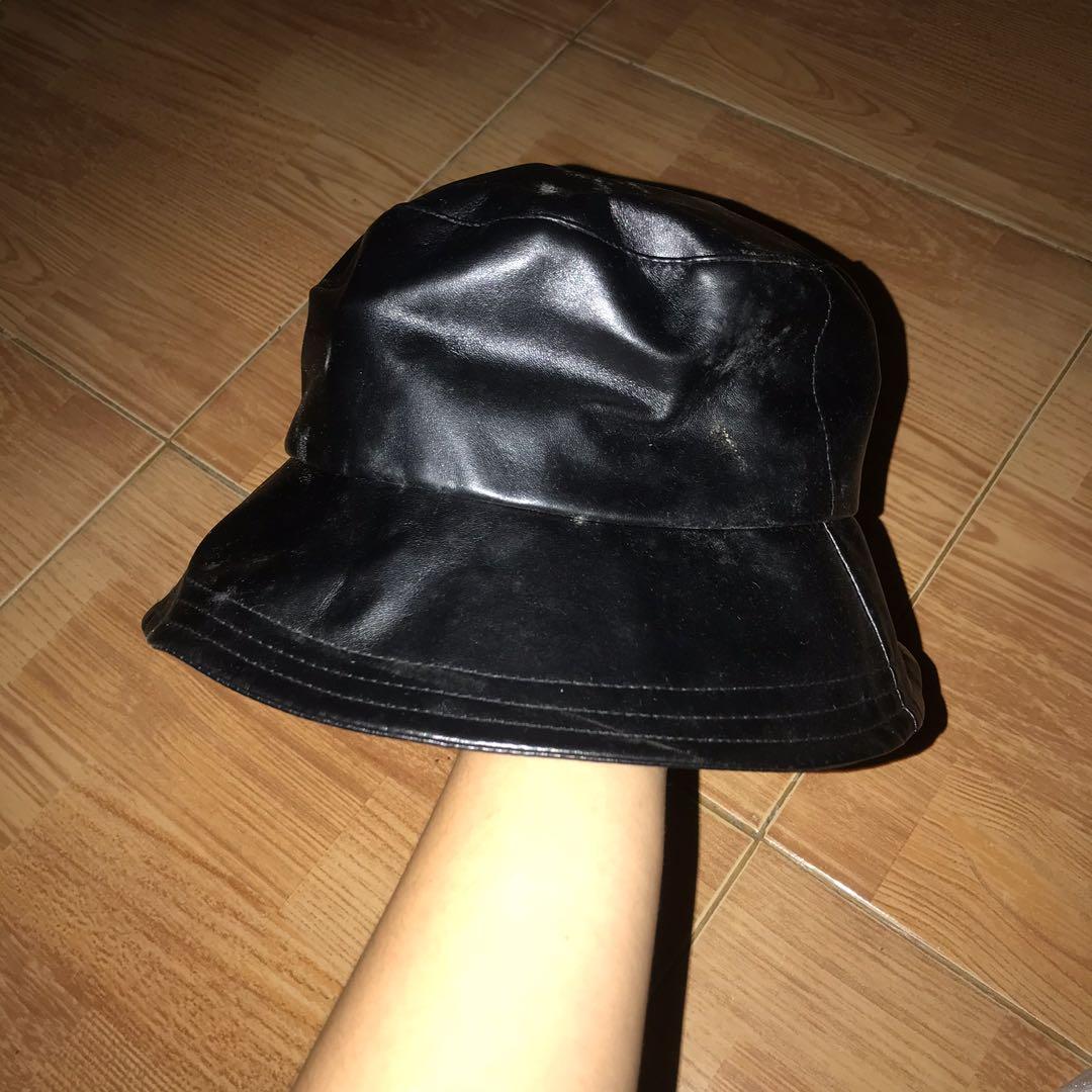 Black Leather Bucket Hat, Fesyen Wanita 