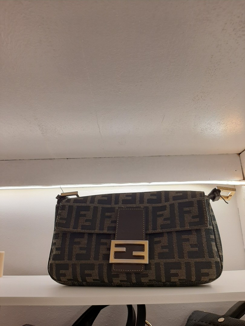 Fendi zucca baguette discount tobacco