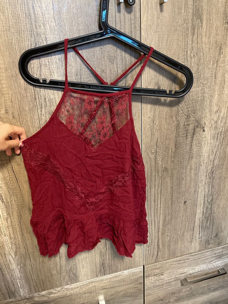 hollister red top