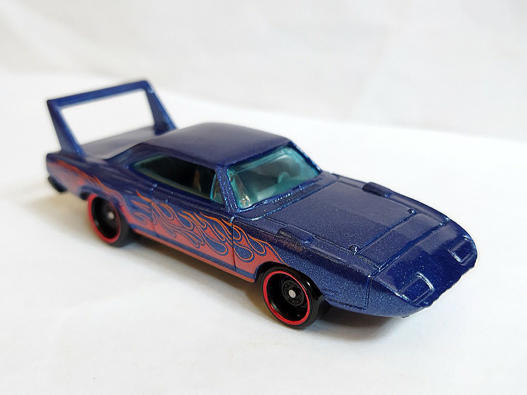 Hot Wheels 2020 HW Flames 5 pack GHP60 at JTC Collectibles | Hot wheels, Plymouth roadrunner, Flames