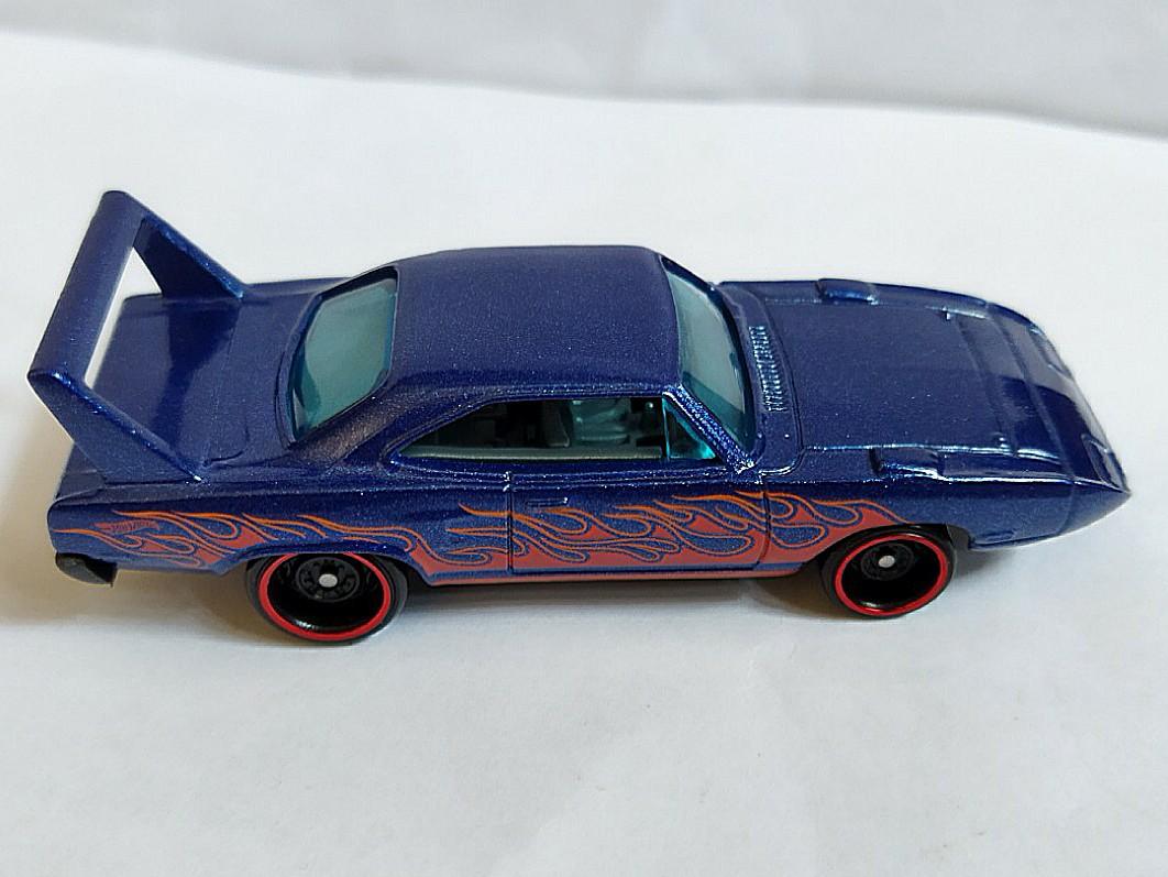 Hot Wheels 2020 HW Flames 5 pack GHP60 at JTC Collectibles | Hot wheels, Plymouth roadrunner, Flames