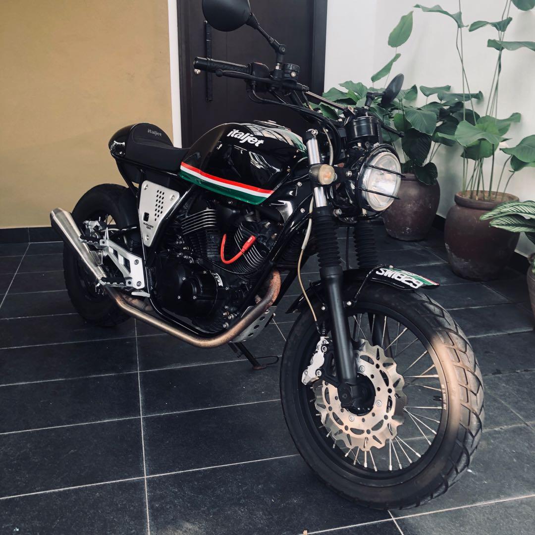 Italjet scrambler 2025