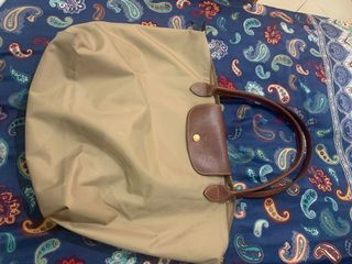 (Kategori: ) berada di . Dikirim oleh secndhand (ID iklan 1062942257, Gambar 1). Deskripsi: .