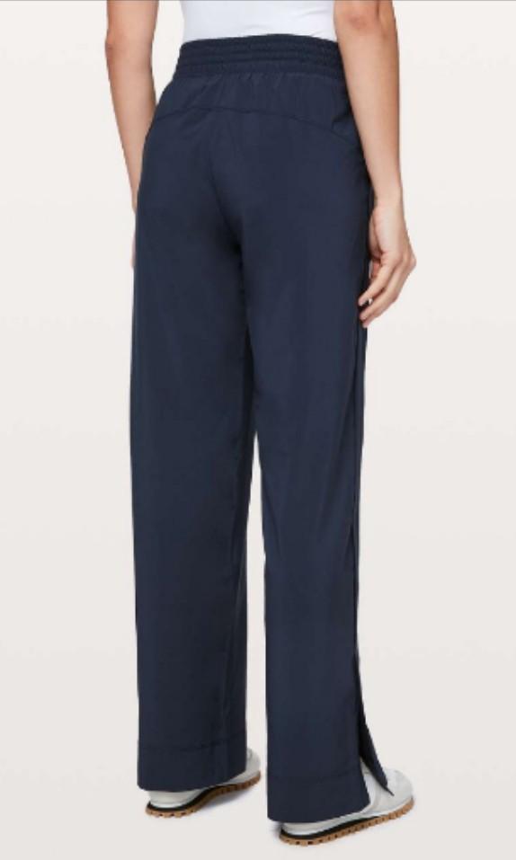 Lululemon Wanderer Wide Leg Pants sz 2 Women s Fashion
