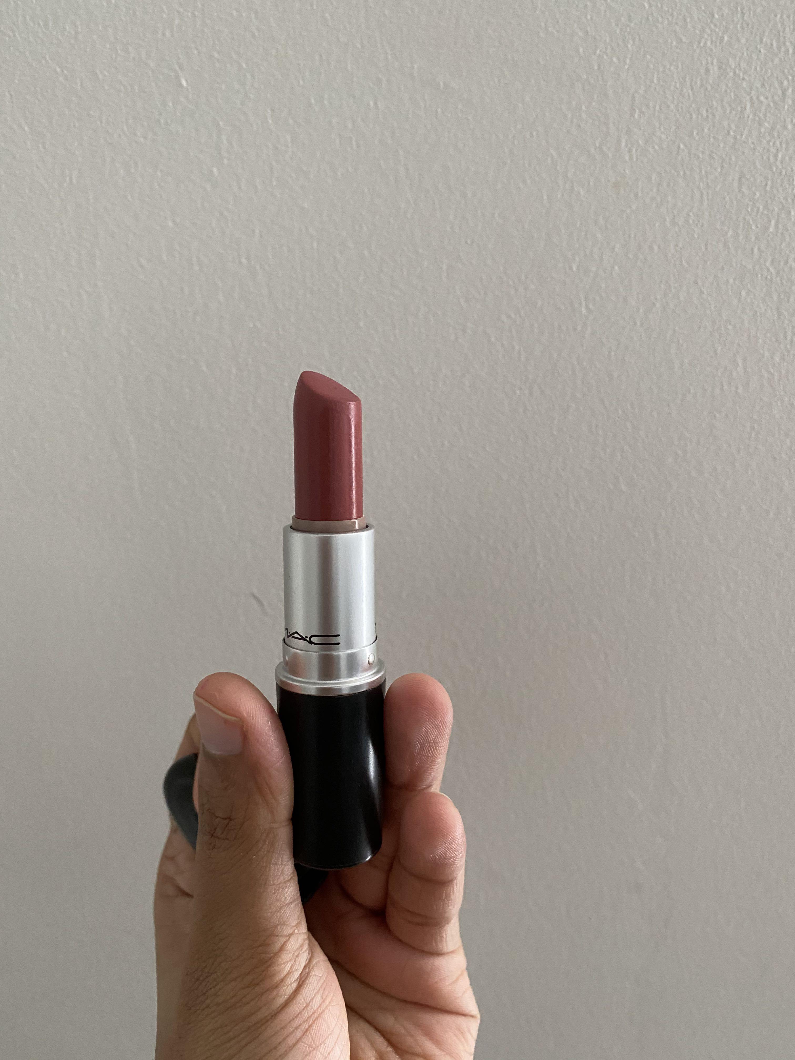 mac a38 lipstick