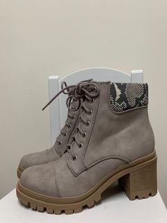 （分類：）位於 。 由 vintagevanity 提交（商品編號 1068620782，圖片 1）。簡介： 。