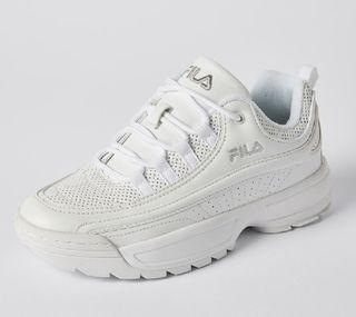 NEW Fila White Sneakers 7