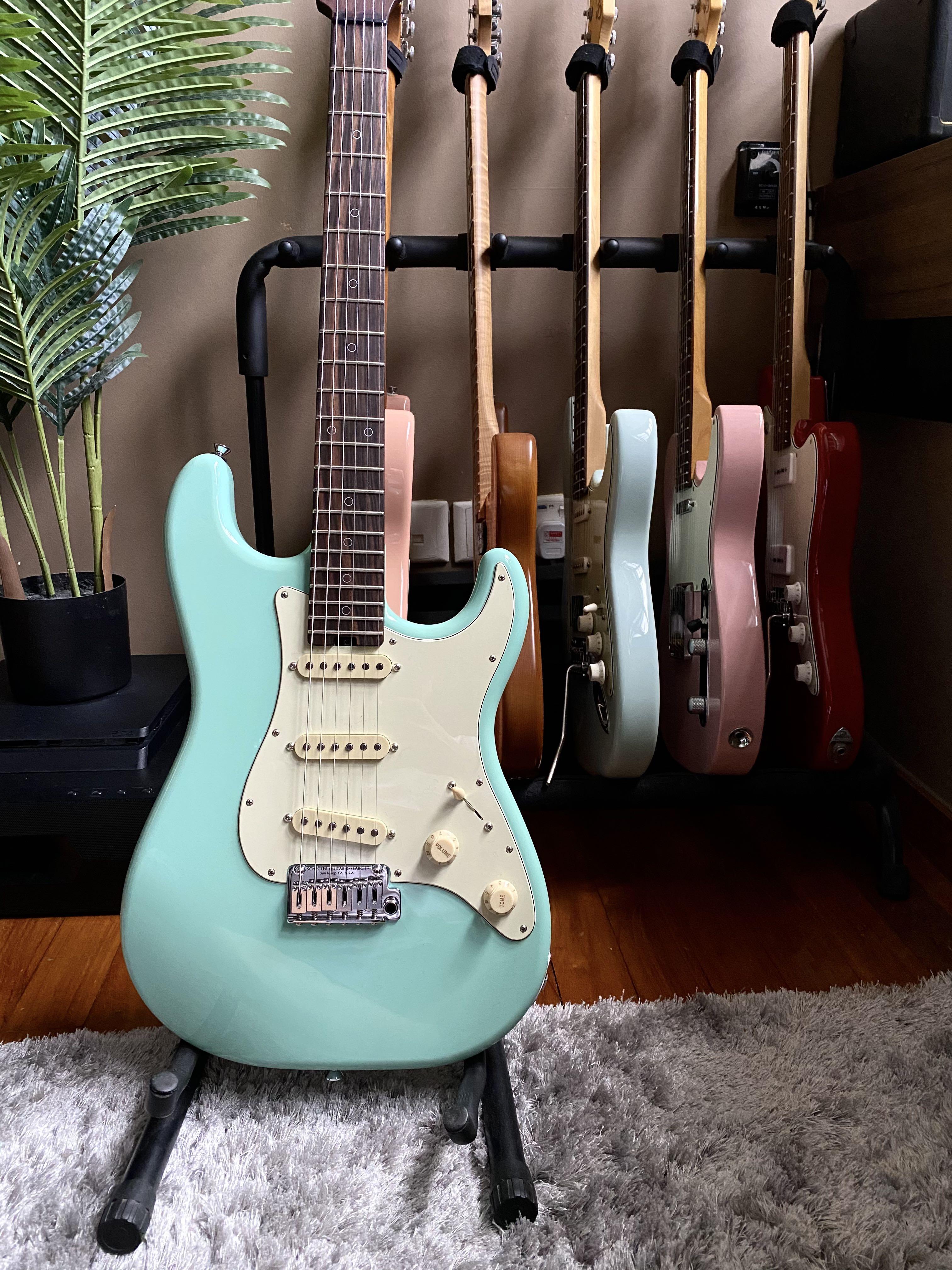 Schecter Nick Johnston USA Custom Shop In Atomic Suhr Green