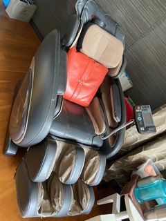 (Category: ) located in . Submitted by allisfound (Listing ID 1068539490, Image 1). Description: .