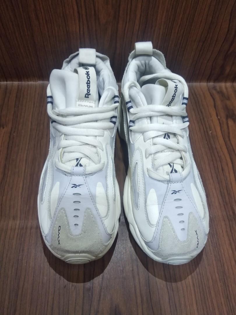 Reebok dmx Fesyen Wanita Sepatu di Carousell