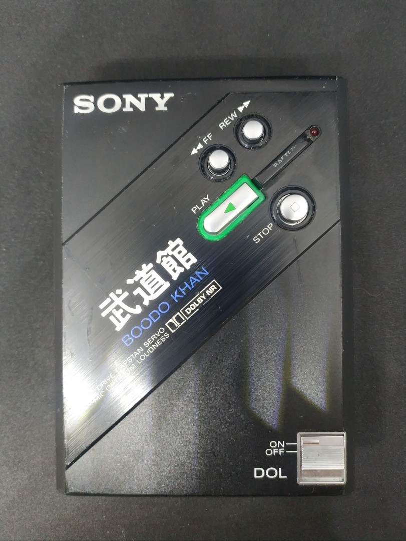 Sony Walkman WM-DD100 武道館BOODO KHAN, 音響器材, 可攜式音響設備- Carousell
