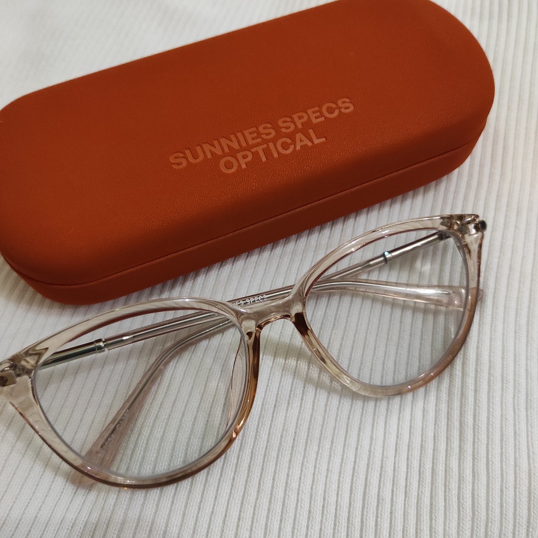 Sunnies Specs Ivy Pale Nude Frame, Women's Fashion, Watches