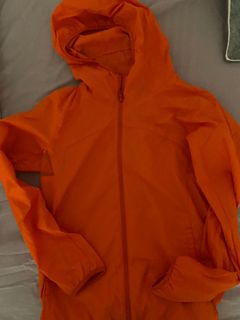(Category: ) located in . Submitted by stylewear (Listing ID 1068472556, Image 1). Description: .