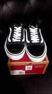 (Category: ) located in . Submitted by sshportswear (Listing ID 1068519477, Image 1). Description: .