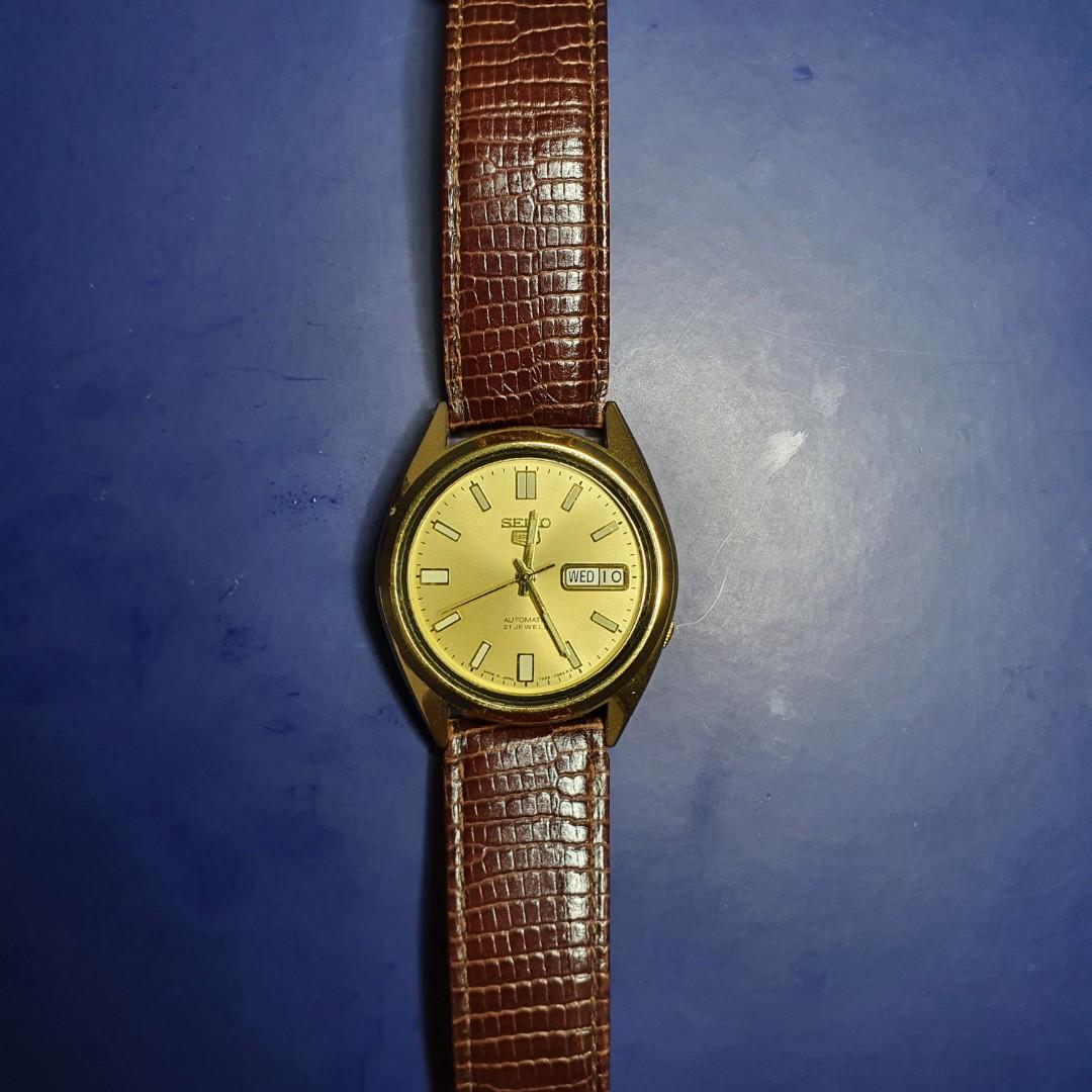 Vintage 80s Seiko 5, Women's Fashion, Watches & Accessories, Watches on  Carousell