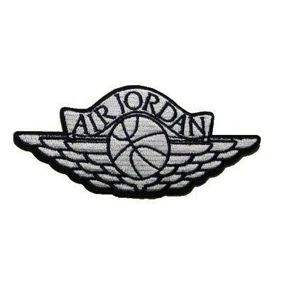 Médula ósea aventuras galope Air Jordan Wing Nike Logo Iron On Patch, Health & Nutrition, Face Masks &  Face Shields on Carousell