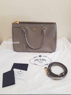 Authentic Prada Saffiano Galleria Lux Double Zip BN1801 Tote handbag, RRP$3800