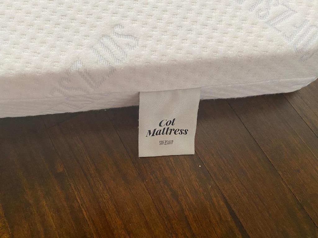 Luxury Baby cot +mattress +fitting sheet +plastic sheet, Babies & Kids