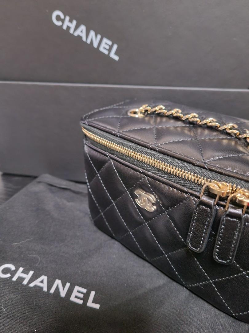 Chanel Vanity Case mini classic with chain black/gold 經典 化妝箱 黑 金, 名牌, 手