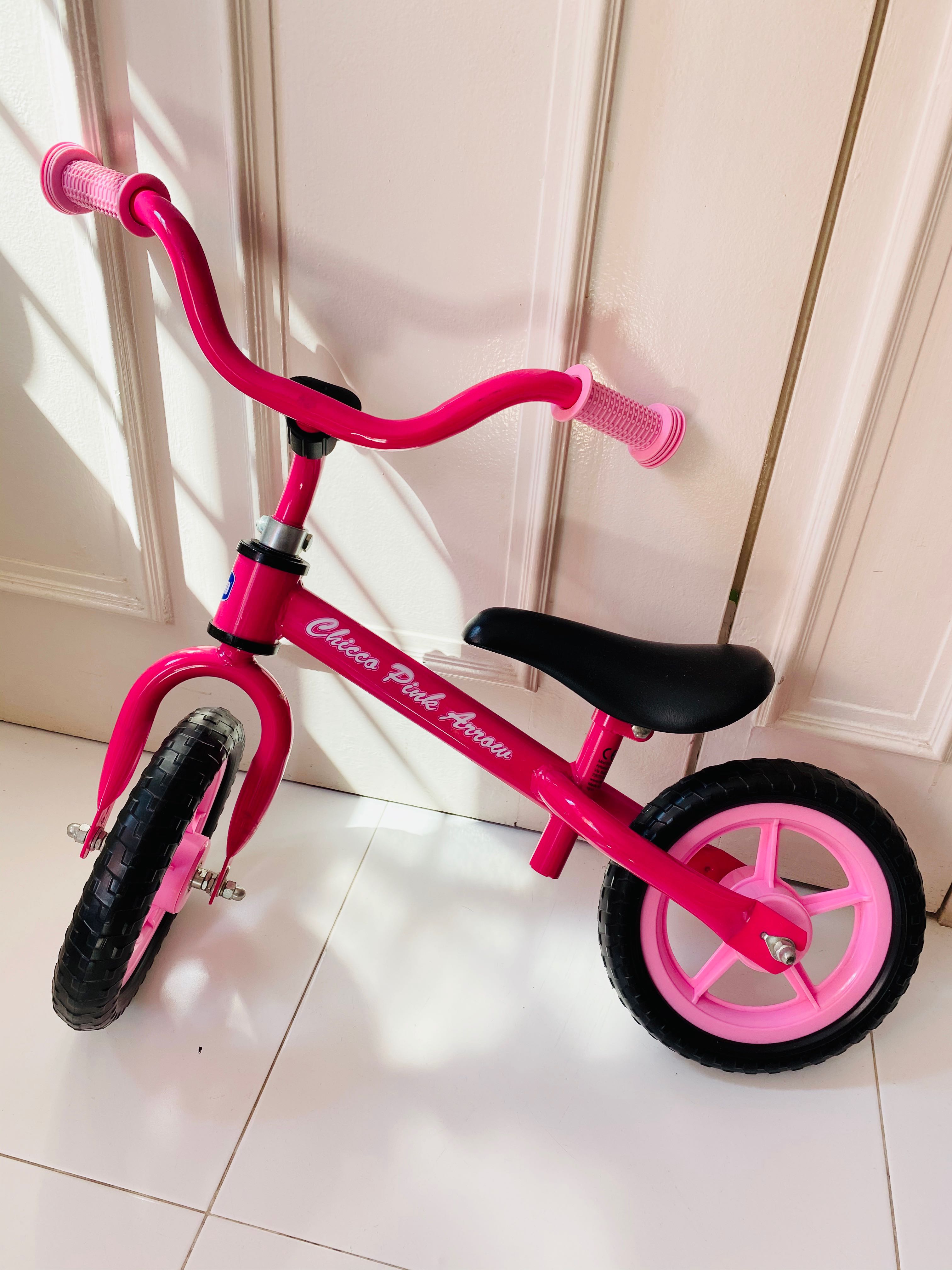 Pink chicco balance shop bike