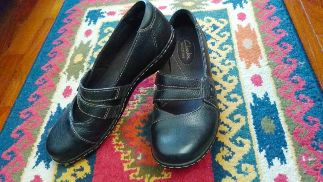 wallabee style boots