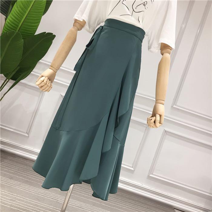 Forest green deals midi skirt
