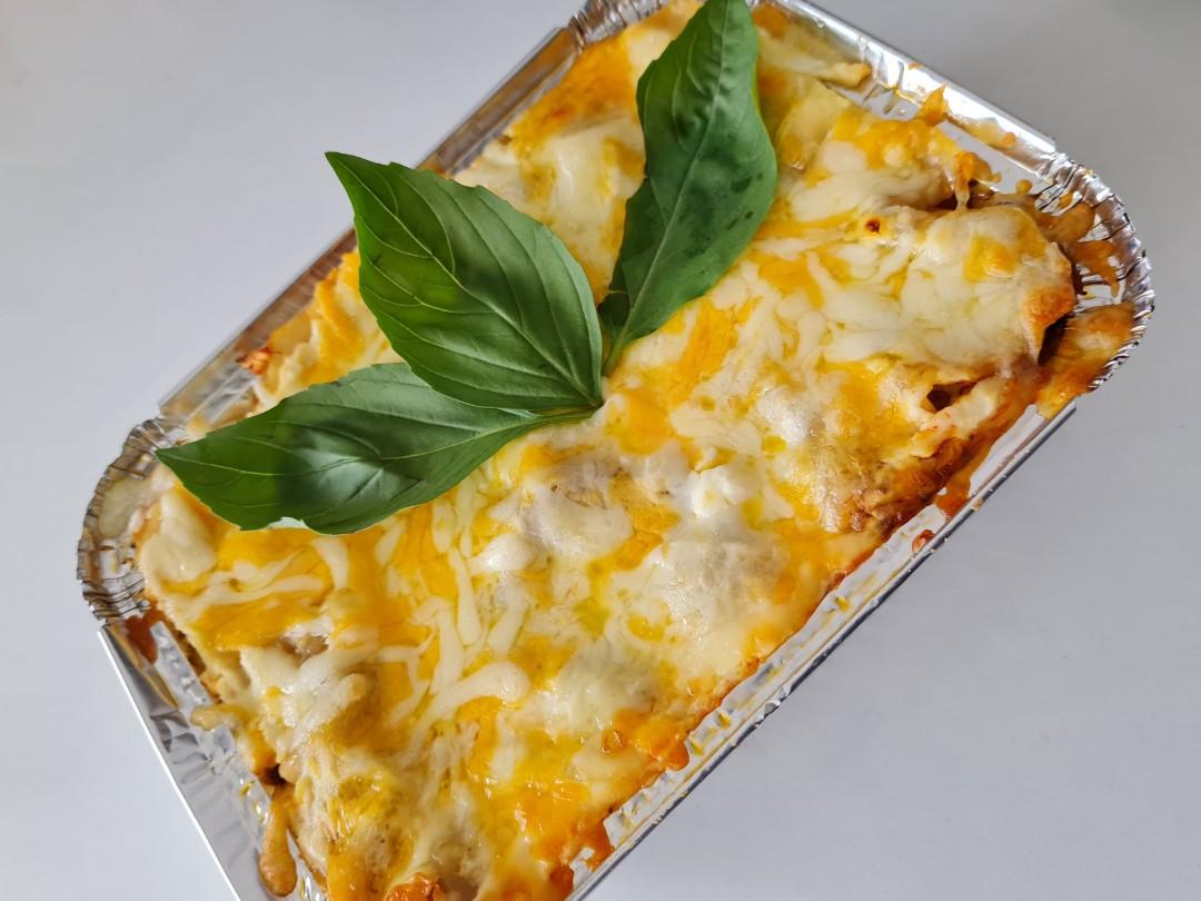 Halal Beef Lasagna, Food & Drinks, Packaged & Instant Food on Carousell