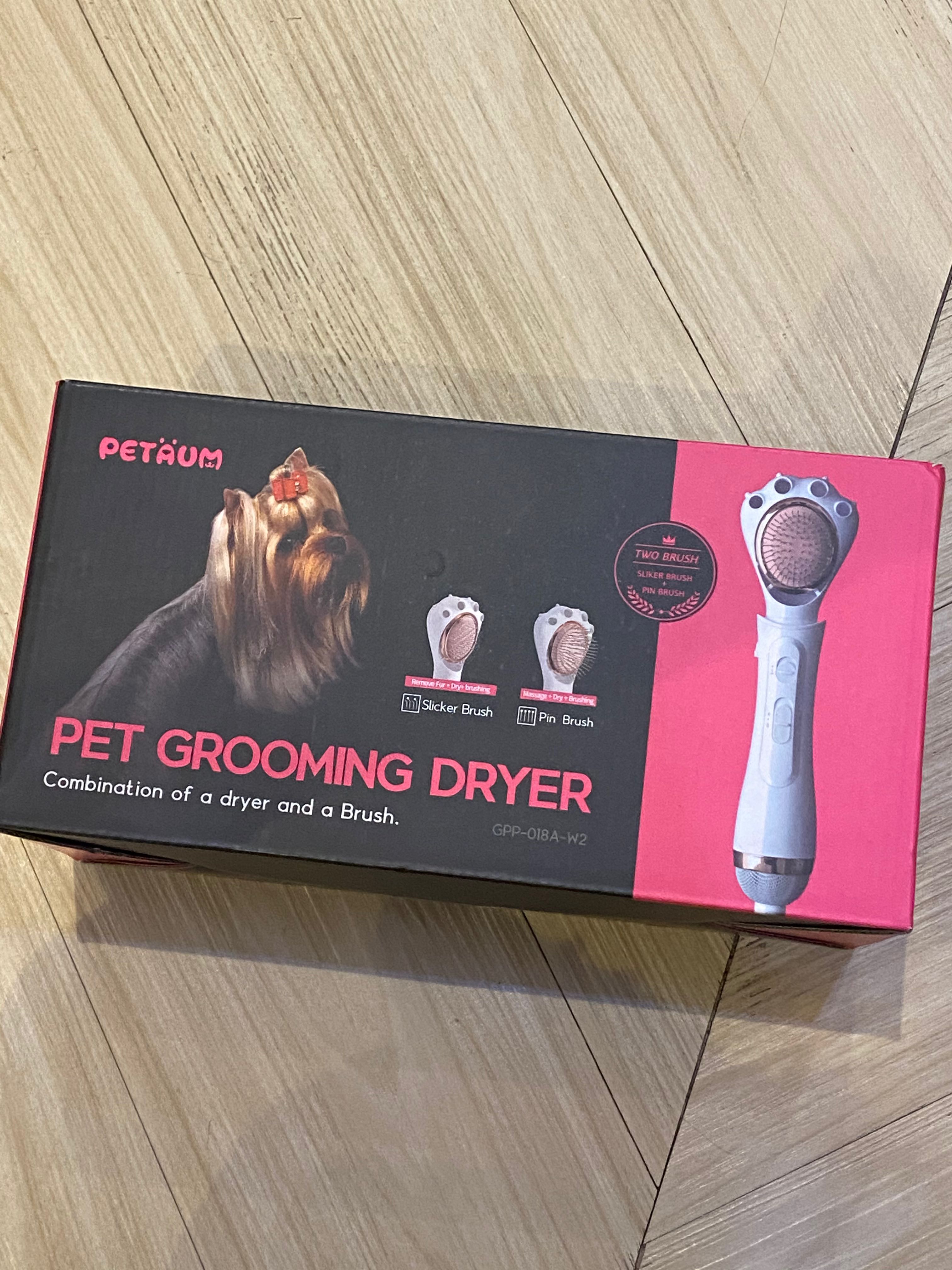 Like New Petaum Pet Grooming Dryer and Brush