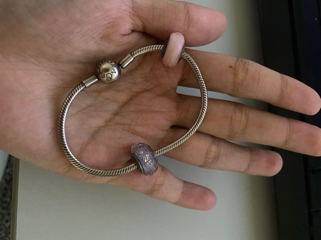 Uitdrukkelijk maatschappij Geneeskunde Pandora Bracelet 17cm, Women's Fashion, Jewelry & Organisers, Bracelets on  Carousell