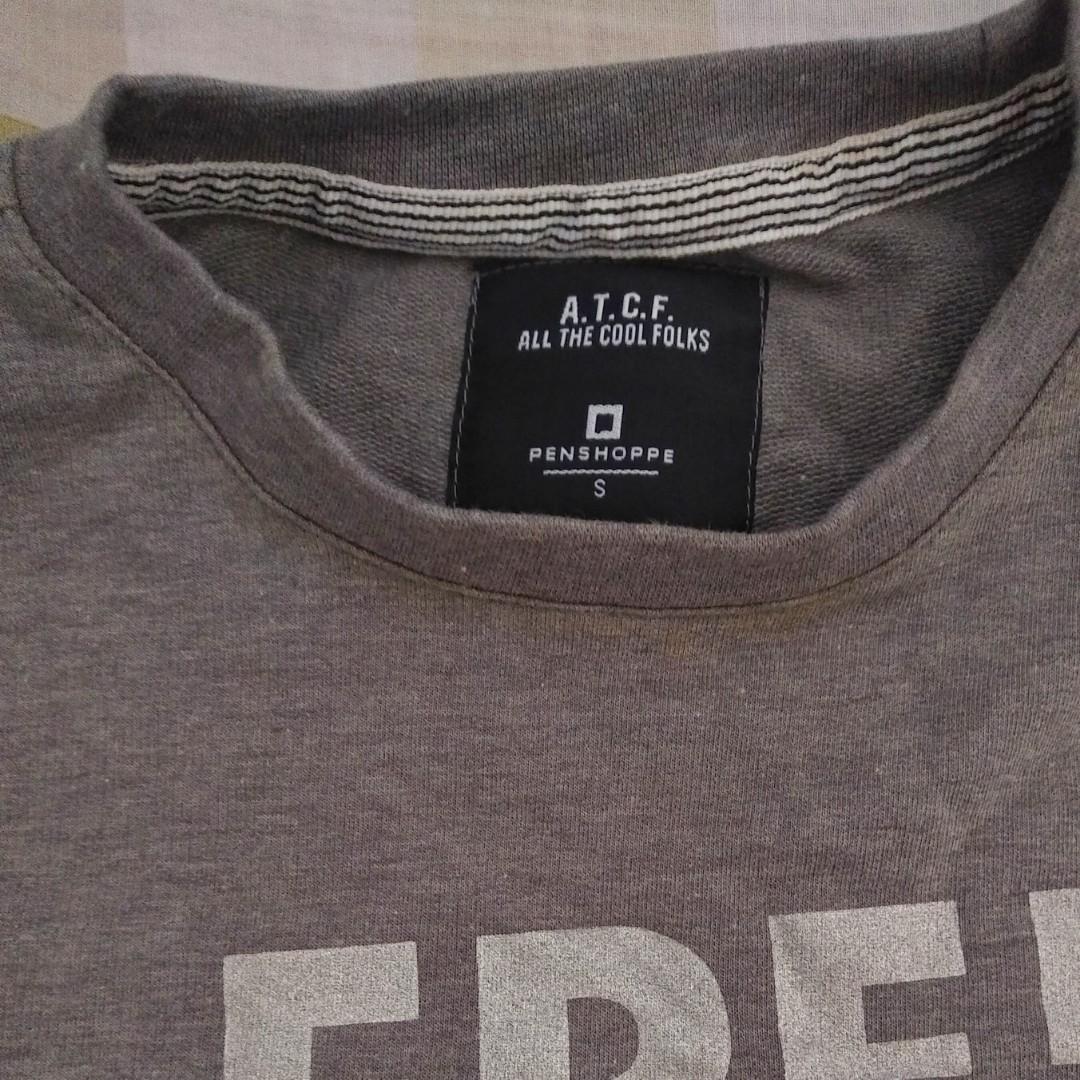 Penshoppe Gray Sweat shirt (Category: Tshirts & Polo Shirts ) located in Manila. Submitted by kelvinx15 (Listing ID 1072351835, Image 2). Description: I only tried it to fit Reason for selling: wrong size Open for meet ups and delivery.