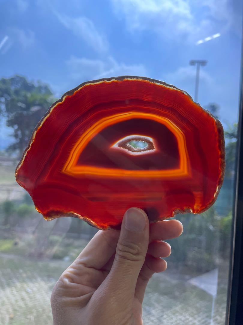 Red shop agate slice