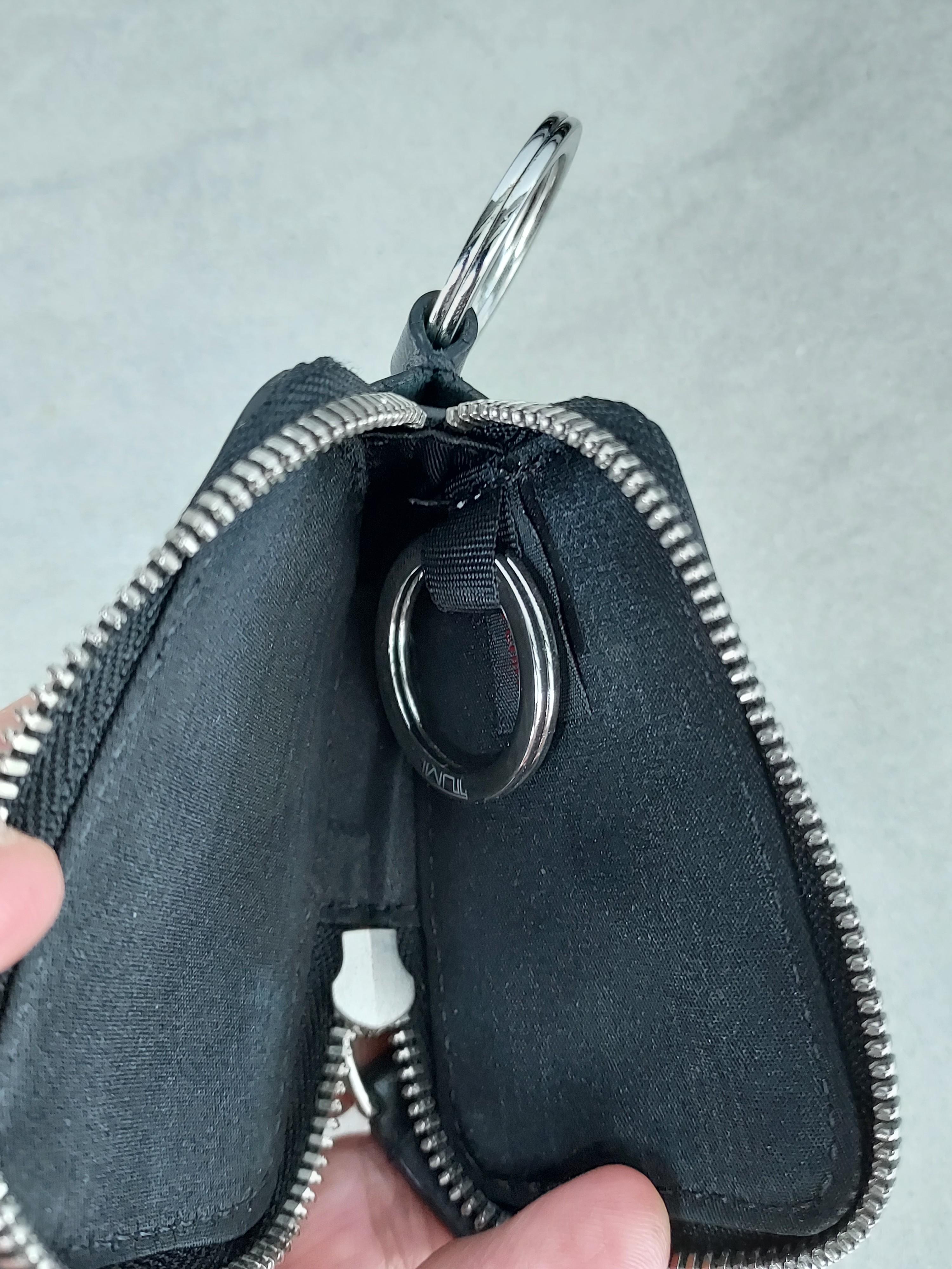 Tumi Leather Key Fob, Men's Fashion, Bags, Belt bags, Clutches and