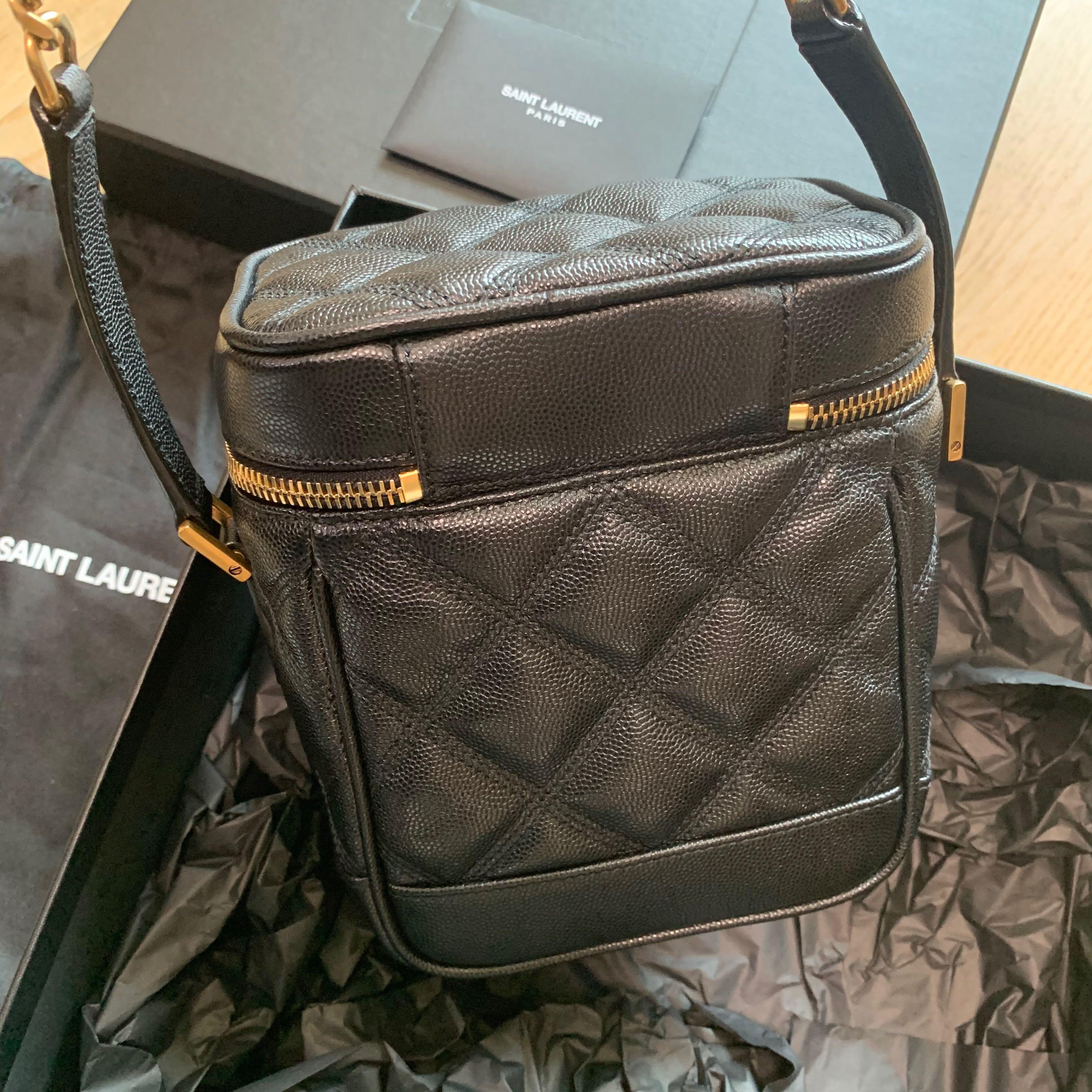 YSL Saint Laurent vanity bag 全新聖羅蘭黑色荔枝牛皮水桶袋單肩包/斜挎包/肩揹袋 649779, 女裝, 手袋及銀