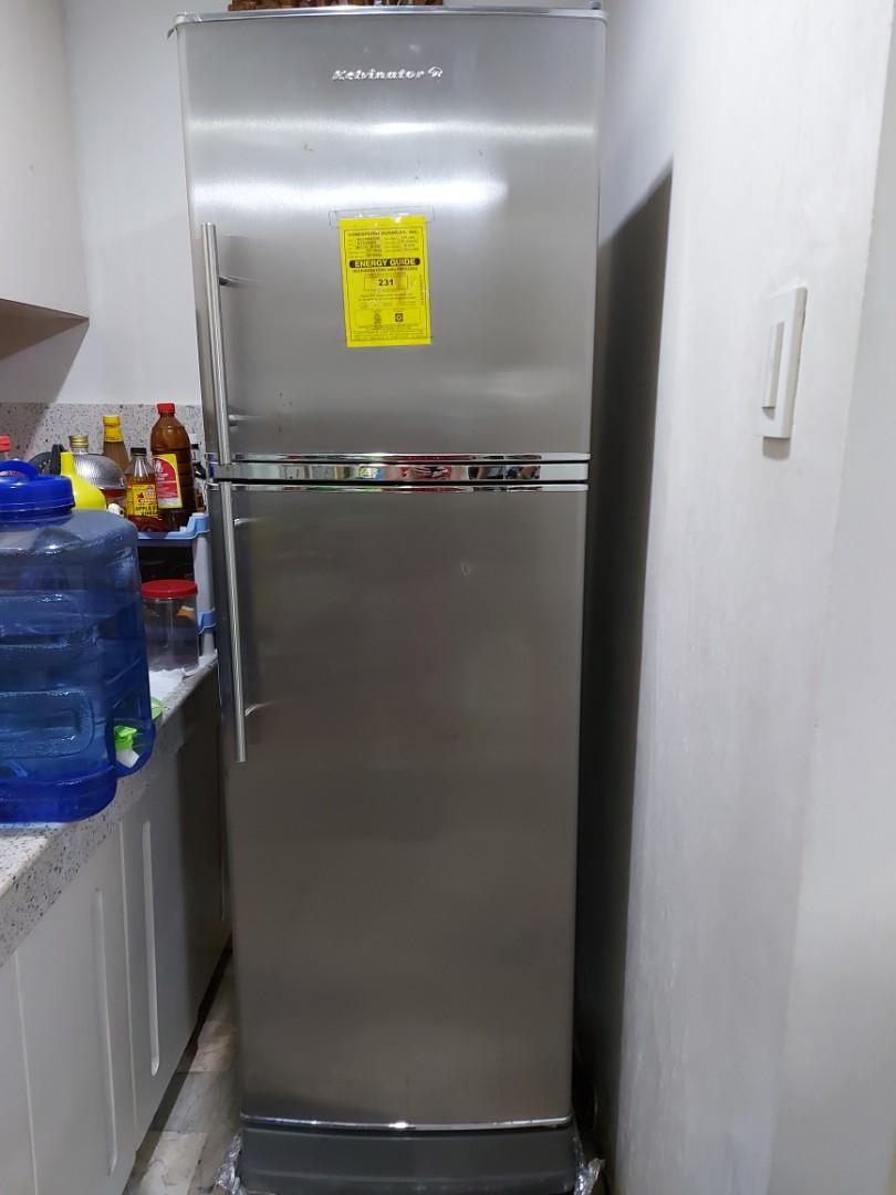 Kelvinator *N 520 F-R    Fridge & Freezer Combo Door Seal 