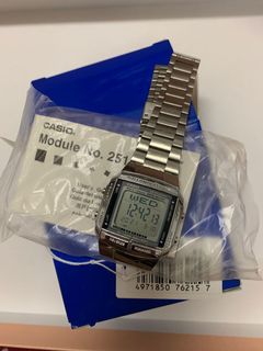 (Category: ) located in . Submitted by neverbeenworn (Listing ID 1074263859, Image 1). Description: .
