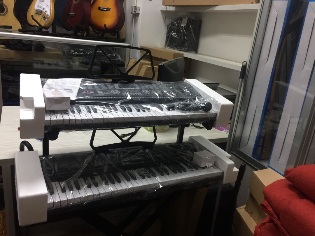 Beginner piano organ keyboard, Hobbies & Toys, Music & Media, Musical